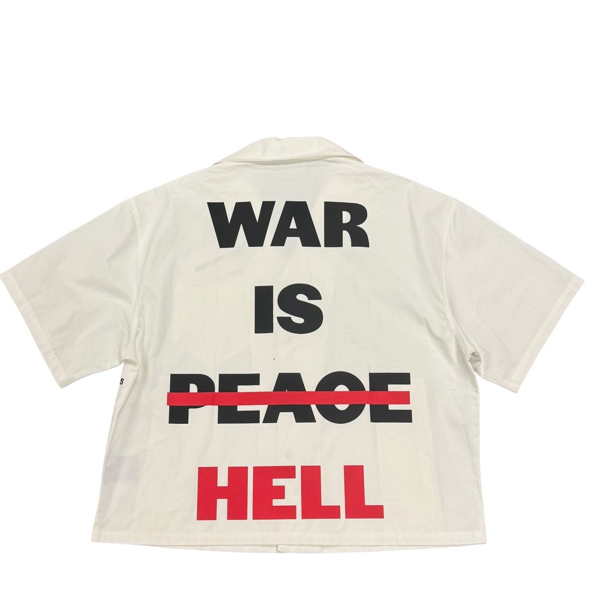 Silnt Chptrs "NO PEACE" BUTTON DOWN