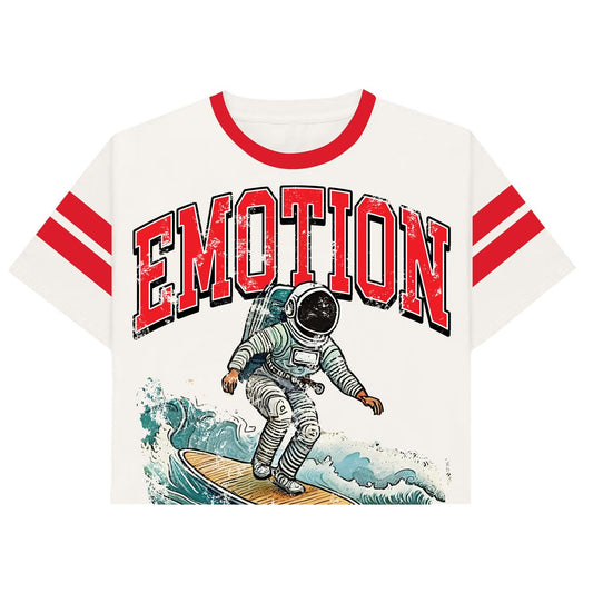 Mixed Emotion Beach Cropped Cream Tee