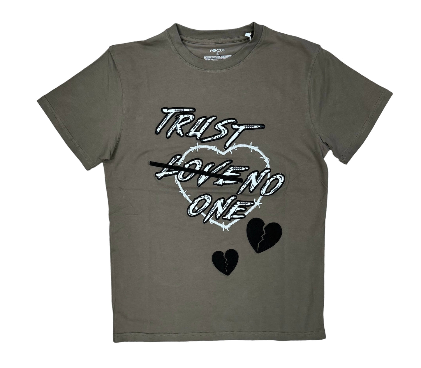 Focus Trust Love No One Harvest  T-shirt